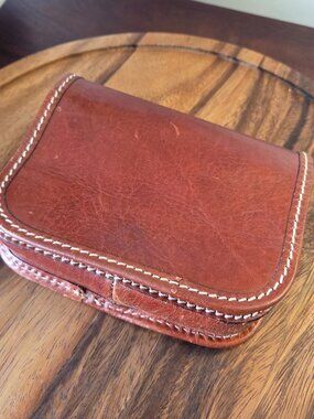 Genuine leather made in Italy crossbody small purse light brown